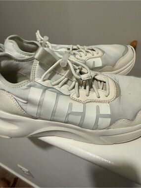UGG Cream Low-Top Casual Sneakers